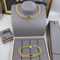 2022 Neue Halskette Armband Modekette Luxusmarke Schmuck Hochqualität haben Briefmarken für Frauen Frauen Party Hochzeitsliebhaber Verlobungs Geschenk Geburtstag Geschenk Geburtstag