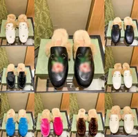 Marka Tasarımcıları Yarım terlik Princetown Süet Kadife Kadın Sandalet Nakış Deri Terlik Tavşan Kürk Kış Peluş Terlik Lüks Sıcaklık