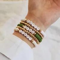 Strands de cuentas 5 piezas de pulseras de corazón Juego de oro Gold Color verde para mujeres Polimador Clay Ruby Mama Nombre Jewelrybeaded