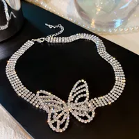Übertriebene Modedesign Geometrischer Diamant eingelegtes Schmetterling Halskette Ins Style Persönlichkeit Trendy Temperament Halskette Netto Rot Halskette