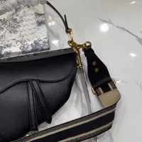 Echte Leder -Tasche hochwertige Luxusbeutel Mode Damen Crossbody Designer Handtasche hübsche Buchstaben Umhängetasche Frauen Handtaschen mit staubsicheren Geldbörsen mm