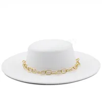 Fedora Hat Big Brim 10cm 두께의 금색 체인 여성 모자 겨울 펠트 플랫 탑 모자 레트로 럭셔리 재즈 드레스 모자 Sombreros de Mujer