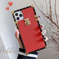 Top Fashion Deluxe Phone Cases for iphone 11 12 13 pro max XS XR Xsmax 7 8 plus Great Quality Embossed Leathe Cellphone Case Cover243i