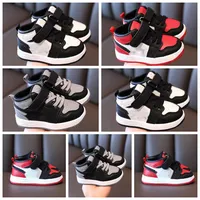 2022 Brand Kids Infant Shoes First Walkers Comfortabele kinder sneakers Designer Katoen Fabric Little Boys Girls Teuter Red Wit Gray Breathable Baby Sneakers 20-30