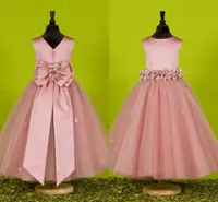 Skräddarsydda vackra rosa blomma tjejer klänningar för bröllop 2016 ganska formella tjejer klänningar söt satin puffy tulle pageant klänning våren