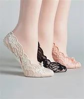 安いレースの結婚式の靴の弾性的な靴下のブライダルソックスの習慣的なダンスの靴のための靴のための靴のブライダルの靴送料無料