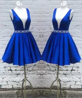 2018 Tanie Royal Blue Short Sukienki Wieczorowe Party Prom Dress Głębokie V Neck Crystal Zroszony Wstążka Różdżka Linia Satyna Ruched Backless Homecoming Suknie
