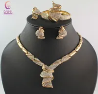 Conjuntos de jóias Grânulos africanos Declaração de colar colar Brincos Bangle Fine Anéis para mulheres CZ Diamond Party Acessórios
