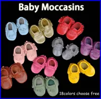 Livraison gratuite en gros bébé mocassins doux 100% tête Layer cuir de vache moccs bébé chaussons bébé chaussures 100pc = 50 paires 18 couleurs choisir 0-2T
