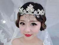 Nya lysande pärlstavskristaller Bröllopskronor Bridal Crystal Veil Tiara Crown Headband Hair Tillbehör Party Wedding Tiara Hot