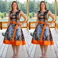 Ny design camo brudtärna klänningar 2016 orange fyrkantig nacke ärmlös band sash en linje knä längd bröllopsfest klänningar prom klänningar anpassad
