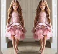 Mini Çiçek Kız Elbise Abiye Jewel Kolsuz Pageant Abiye Katmanlı Fırfır Aplike Cusrom Ile Yapılan Diz Boyu Örgün Parti Törenlerinde