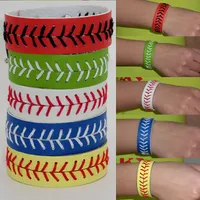 NIEUW! Lederen honkbal of softball armband met rode stiksels en kliksluitingsporten