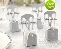 Gratis frakt 12st bröllop faovrs miniatyr silver stol gynnar låda med hjärta charm ribbonpaper kort billiga fest favoriserar