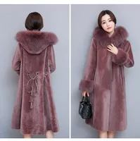Manteau de l'hiver féminin Nouveau Big Robe Femme Taille fourrure vêtement rose Out manteau