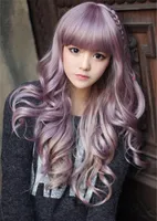 ウッドフェステイバーの巻き毛のかつら紫色の波状のかつらの耐熱性の合成毛素敵なフルバングブレードコスプレウィッグ女性
