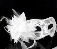 2017 venta caliente sexy negro blanco rojo mujeres emplumado veneciano mascarada máscaras para un baile de máscaras de flores de encaje enmascarado 3 colores