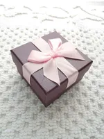 [Enkel Seven] Solid Lila Armband Box / Festival Halsband Väska / Klassisk Hängsmycke Display / Lovely Earring Box / Jewlery Packing Pink Bowknot