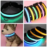 LED Collars Cat Collars notturno Led Led Lampeggianti Glow Led Pet Leads Forniture Dog Cat Collar Piccoli designer Prodotti per i colletti di gatti