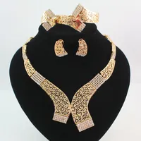 Takı Setleri Altın / Gümüş Kaplama Bildirimi Kolye Bilezik Küpe Yüzük Moda Kristal Hollow Tribal Gelin Nedime Düğün Mücevherat