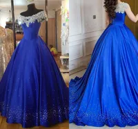 2017 Royal Blue Luxe Baljurk Prom Dresses Off Shoulder Cap Sleeves Kralen Satin Vloer Lengte Arabische Plus Size Avondjurken