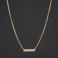 50 unids / lote estrella europea marca simple elegante colgante collar chapado en oro barra de aleación solo párrafo corto collar de Chians
