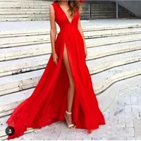 Nuovi abiti da sera rosso 2016 profondo scollo a V Sweep treno Piping Side Split moderna gonna lunga economici trasparenti Prom abiti convenzionali Pageant Dress