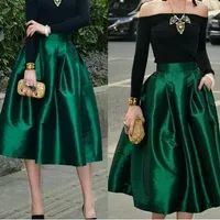 女性のための濃い緑のミディスカートのための高い腰のruched satin茶長さの小柄なカクテルパーティースカート最高品質女性のフォーマルな服装
