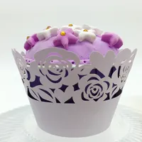 Hochzeitsbevorzugungen stieg Laser geschnittene Spitze Cup Cake Wrapper Cupcake Wrapper für Hochzeit Geburtstag Party Dekoration 12pc pro Los