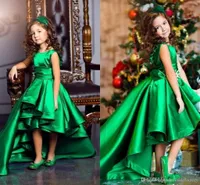 Nuevo diseño Emerald Green Satin Girls Pageant Vestidos Cuello redondo Mangas cortas Niños Celebrity Dresses 2017 High Low Flower Girls Gowns