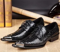 فاخر رجل الأعمال الترفيه اللباس الأسود أحذية مصمم المعادن تو سحر نمط تمساح أحذية جلدية للرجال جلد يصل 38-46