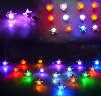 Fiesta de Navidad iluminar CZ pendientes de cristal club de baile Luminoso circular Estrella corazón Stud Flash Pendientes accesorios de eventos festivos