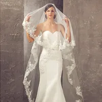 2017 najlepiej sprzedający 3 metry Długie Najtańsze kaplicę Długość biała Ivory Bridal Veil Lace Aplikacje 2018 Veu de Noiva Longo Wedding Veil CPA859
