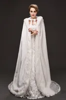 Guerra invernale Faux Fur Bridal Cloak Warm Wraps con cappuccio Trim Piano Lunghezza Perfect Abaya Giacca per Wedding Cape Wraps Giacca CPA915