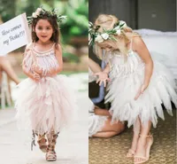 2017 Sevimli Tül Püsküller Çiçek Kız Elbise Düğün Sapanlar için Kare Boyun Çizgisi Kızlar Pageant Elbise Çay Boyu Çocuk Parti Abiye