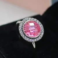 Högkvalitativ 100% 925 Sterling Silver Brilliant Legacy Ring med rosa CZ European Pandora Style Smycken Charm