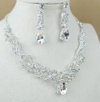 2017熱い販売の新しいスタイルホワイトダイヤモンド合金のネックレスイヤリングツーピースファッションブライダルジュエリーウェディングアクセサリーShooshuo6588
