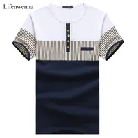 Toptan- Yeni Moda Erkekler Tişört Yaz O yaka Kısa Kollu Şerit T-Shirt Erkek Giyim Trendi Gündelik İnce Uygun Düğmeler Üst Tees 5xl