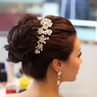 Kostenloser Versand Crystal Wedding Bridal Jewelry Real Photo Günstige Preis Hohe Qualität Crystal Floral Hair Comb Die Textur der Metall Ornamente