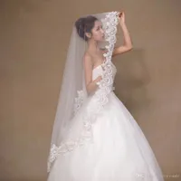 2019 Vintage Billiga Elfenben / Vit Bröllop Veil Voile Mariage Lace Bridal Veil Veu de Noiva Gorgeous Wedding Accessories