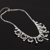 Sistemas de la joyería collar de joyería de la boda de moda cristal chispeante del Rhinestone Gargantilla Pendientes Conjunto encanto plateado plata de novia