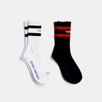 Наружные спортивные чулки прилив бренд подросток студент хип-хоп стиль длинные носки письмо вышитые носки спортсмены теплые ноги полосатые носки