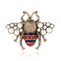 2018 New High Quailty Fashion Rhinestone Animal Brosch Smycken Lovely Alloy Bee Brosches Pins Tillbehör för kvinnor