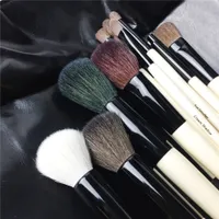 18 fırçalar Tepe ile ayarlanan tam makyaj fırçaları - Kaliteli Ahşap Tutamak Güzellik Fırçası Kiti Kozmetik Blender Aracı