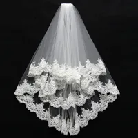 Hot in magazzino Bianco Breve Bridal Veils Due strati con pettine pizzo bordo veli da sposa voile de mariee pizzo testa veli