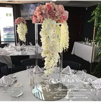 結婚式のためのアクリルの床の花瓶の澄んだ花の花瓶テーブルの中心的な座っているモダンなヴィンテージの花柄の列