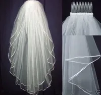 Biały / Ivory Wedding Veil Bridal 2 Layer Veils Satin Edge z grzebieniem Formalna okazja Akcesoria dla nowożeńców