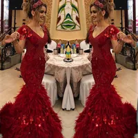 Amazing Dark Red Feather Prom Dresses 2019 Diepe V-hals Cap Mouw Kralen Mermaid Avondjurken Custom Made Saudi Arabia Dames Formele slijtage