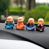 4 unids / lote Pequeña Estatua de Buda Monje Resina Figuras Artesanías Adornos Decorativos para el Hogar Miniaturas Artesanías Creativas