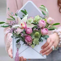 50 unids Mini Creativo Sobre de Papel Fold Flower Flower Bouquet Floral Caja Rose Embalaje Caja de Regalo Caja de Decoración Del Partido